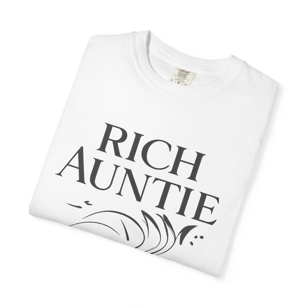 Rich Auntie T-Shirt — Graphic 'Rich Auntie' Tee for Stylish Women & Gift